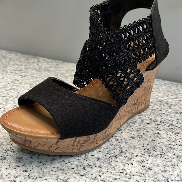 W Not ? Wedge Heels - Picture 2 of 7